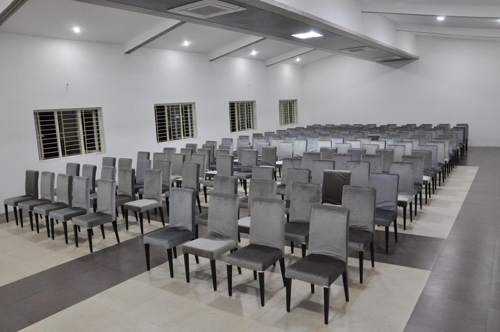 טירופור Hotel The Home חדר תמונה